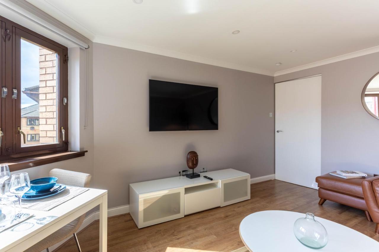 Stunning 1 Bed Merchant City Apartment With Parking Глазго Экстерьер фото